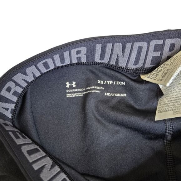Under Armour black crop midrise heat gear compression legging XS - Picture 5 of 8